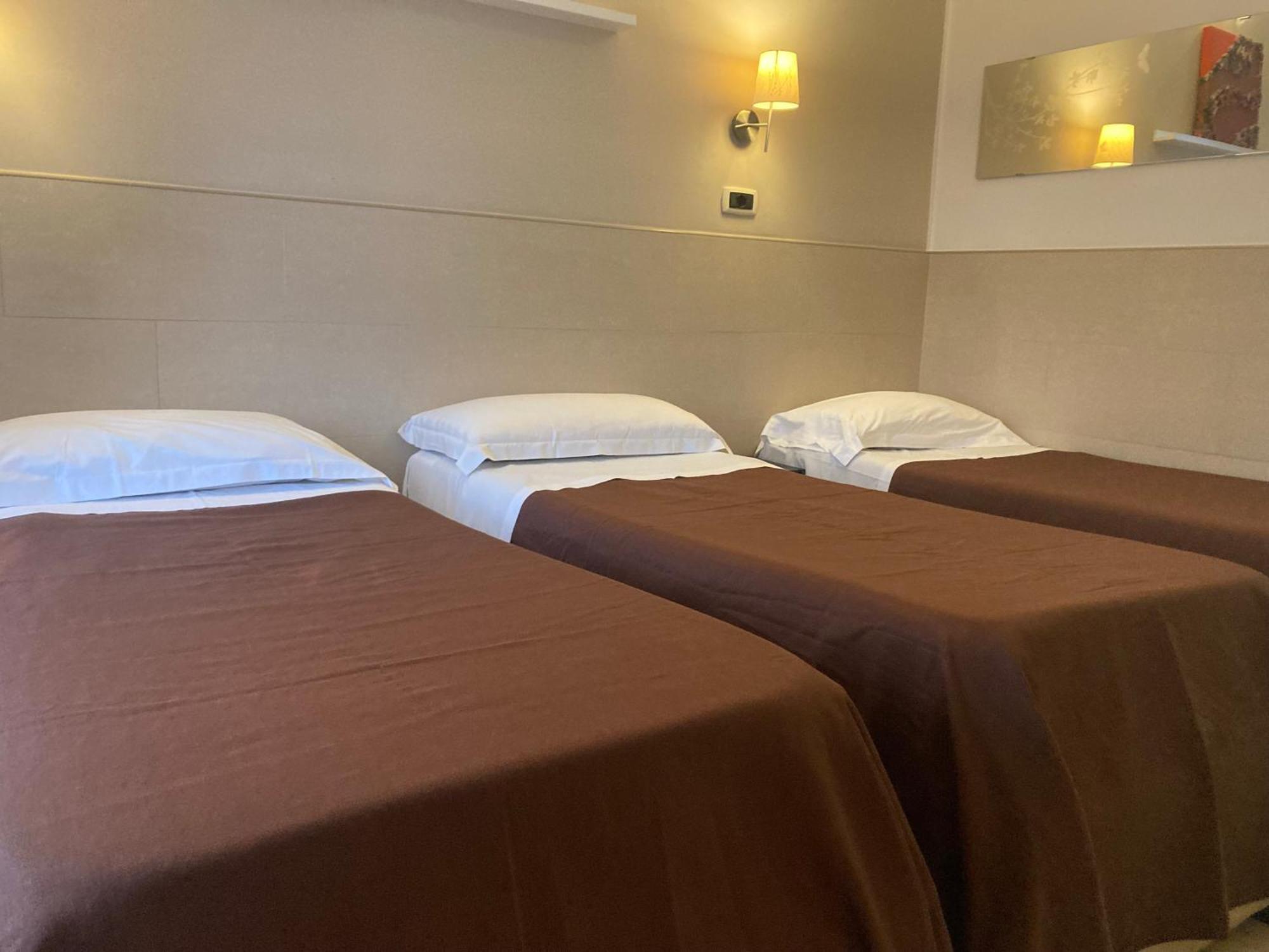 Hotel Indipendenza Rzym Zewnętrze zdjęcie
